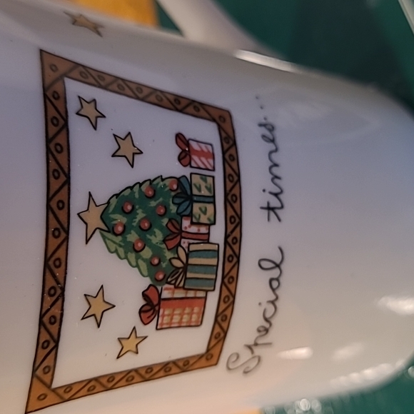 NIB MIKASA FINE CHINA CHRISTMAS WISH SET OF 4 - Picture 2 of 4